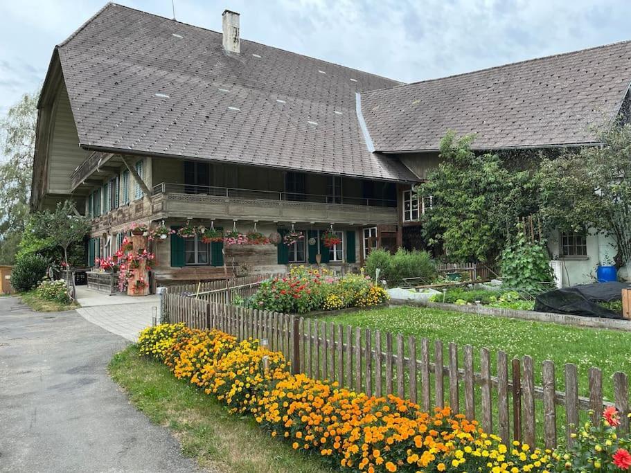 Ferienwohnung Auf Bauernhof Mit Hotpot Und Sauna Sumiswald Екстер'єр фото